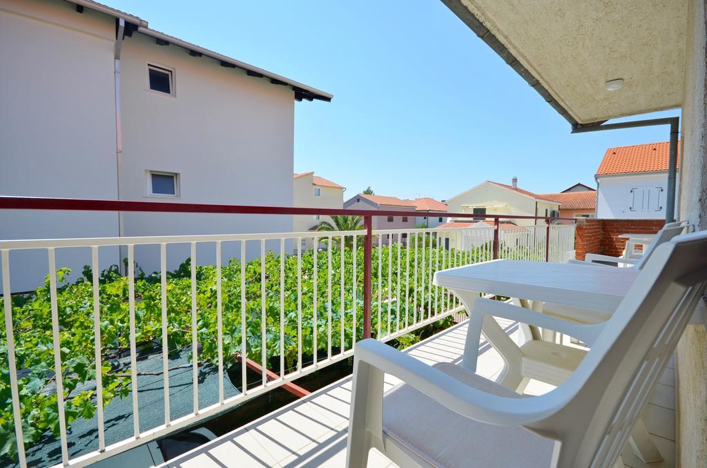 Apartments Branko Vodice Exteriér fotografie